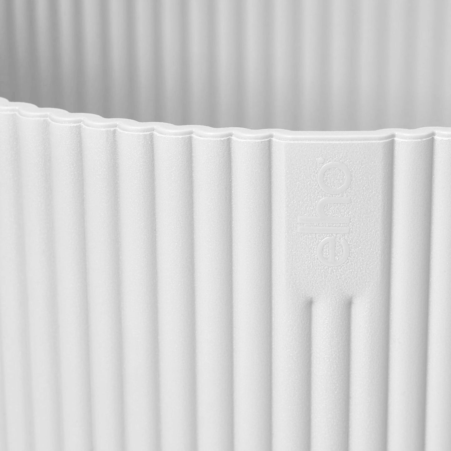 Elho Vibes Fold Round Pot (Silky White)